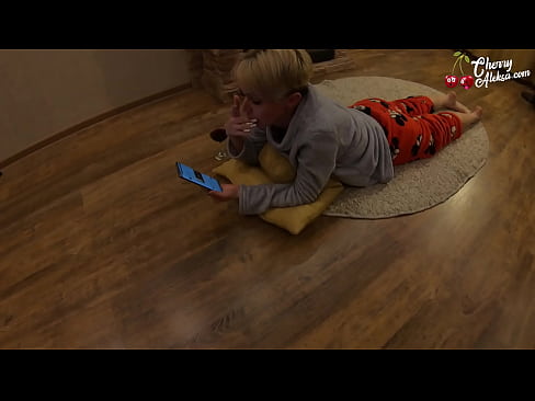 ❤️ پاگل سنہرے بالوں والی چوسنے والی بڑی ڈک چوسنا اور اس پر شیخی - مقعد جنسی ❌  فحش میں ur.xxxpornimages.ru ❌️