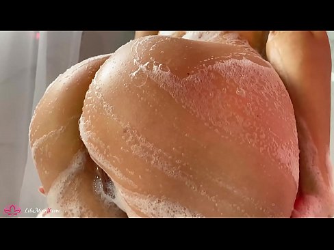❤️ Brunette شاور میں شدید orgasm کے لئے وائبریٹر کے ساتھ بلی میں مشت زنی کرتی ہے۔ ❌  فحش میں ur.xxxpornimages.ru ❌️